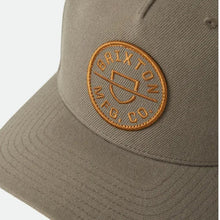 Load image into Gallery viewer, Crest C MP Snapback - Darkwood Olive / Caramel