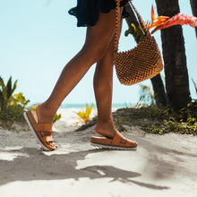 Load image into Gallery viewer, Cushion Vista Hi - Natural