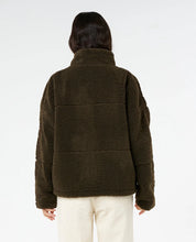 Load image into Gallery viewer, Cala Nights Sherpa Jacket - Black / Olive
