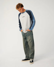 Load image into Gallery viewer, Archive Sandman Panel LS Tee. Grey Marle
