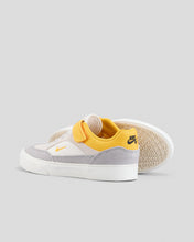 Load image into Gallery viewer, Nike SB Malor PS - Platinum Tint / University Gold

