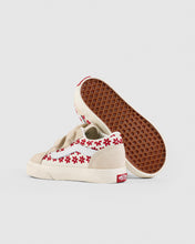 Load image into Gallery viewer, Old Skool V Chantilly  Floral - Racing Red
