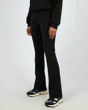 Load image into Gallery viewer, Balance Rollwaist Pant - Black
