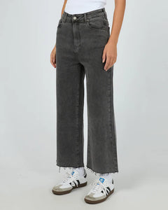 Charlie High Rise Wide Leg - Washed Black