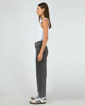 Load image into Gallery viewer, Charlie High Rise Wide Leg - Washed Black
