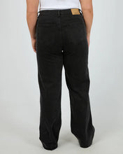 Load image into Gallery viewer, Skye Comfort Jean - Washed Black
