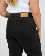 Load image into Gallery viewer, Skye Comfort Jean - Washed Black
