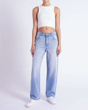 Load image into Gallery viewer, A Slouch Jean - Light Blue
