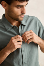 Load image into Gallery viewer, Classic Linen SS Shirt - Silver Pine
