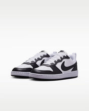 Load image into Gallery viewer, Court Borough Low Recraft GS - Black / White
