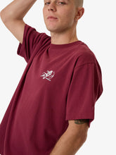 Load image into Gallery viewer, Cherub Tee - Wine
