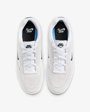 Load image into Gallery viewer, Nike SB Malor - Summit White
