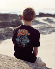 Load image into Gallery viewer, Crikey Gang Yth Tee - Black
