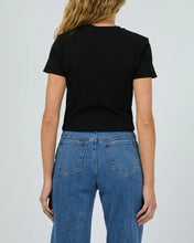 Load image into Gallery viewer, Bella Tee - Black
