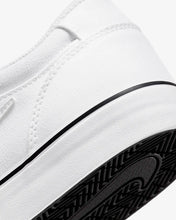 Load image into Gallery viewer, Nike SB Chron 2 Canvas - White/White
