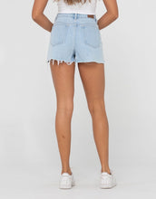 Load image into Gallery viewer, Penny Kick Flare Denim Short - Sky Blue Heather
