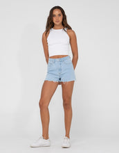 Load image into Gallery viewer, Penny Kick Flare Denim Short - Sky Blue Heather
