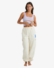 Load image into Gallery viewer, Palm Life Trackpant - Whitecap
