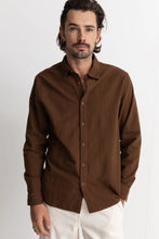 Load image into Gallery viewer, Classic Linen Long Sleeve Shirt - Chocolate
