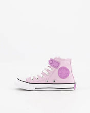 Load image into Gallery viewer, Kid Chuck Taylor Bubble Strap 1V - Stardust Lilac/Grape Fizz
