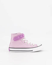 Load image into Gallery viewer, Kid Chuck Taylor Bubble Strap 1V - Stardust Lilac/Grape Fizz
