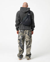 Load image into Gallery viewer, Outliner Hooded Fleece - Carbon
