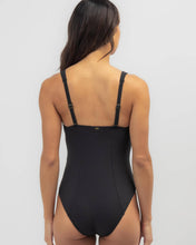 Load image into Gallery viewer, Premium Surf D-DD One Piece - Black
