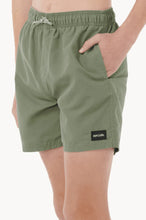 Load image into Gallery viewer, Bondi Volley - Cactus Green
