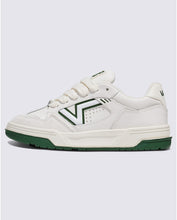 Load image into Gallery viewer, Upland Vintage Sport Douglas - White / Green
