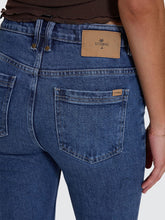 Load image into Gallery viewer, Nicole Jean - Vintage Rinse Blue
