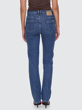 Load image into Gallery viewer, Nicole Jean - Vintage Rinse Blue

