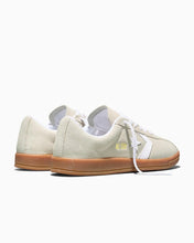 Load image into Gallery viewer, All Star Classic Trainer - Classic Ecru White Gum
