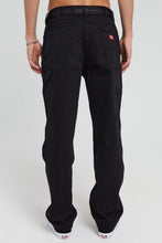 Load image into Gallery viewer, Relaxed Fit Carpenter Jean - Rinsed Black
