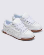 Load image into Gallery viewer, Hylane - White / Gum
