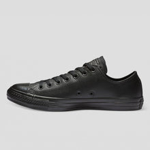 Load image into Gallery viewer, Chuck Taylor All Star Leather Low - Mono Black
