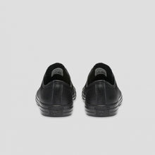 Load image into Gallery viewer, Chuck Taylor All Star Leather Low - Mono Black
