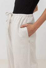 Load image into Gallery viewer, Classic Drawstring Pant - Oat
