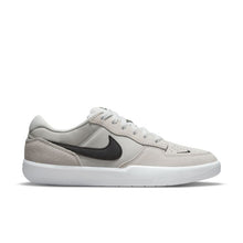 Load image into Gallery viewer, Nike Sb Force 58 - Photon Dust / Black
